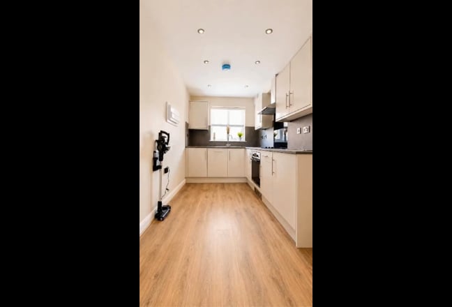 ✨ Brand New Luxury Self-Contained Flat Available✨ Main Photo