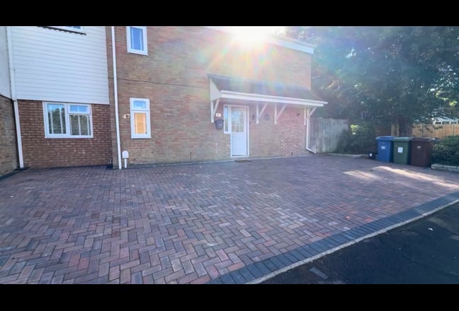 Luxury New Property|Double Bedroom|Bills Included  Main Photo