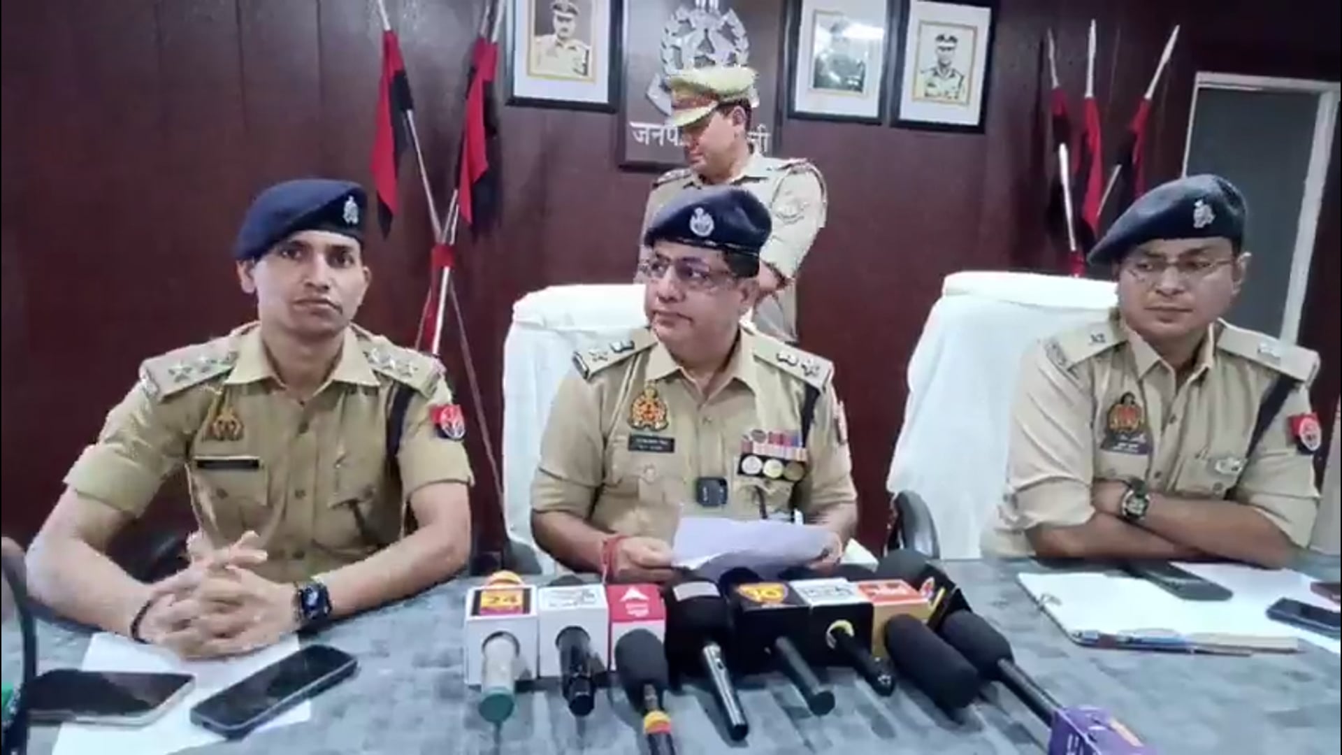 कैराना पुलिस का बडा खुलासा टयूबवेलो से केबल चोरी करने वाले 3आरोपी शातिर चोर गिरफ्तार 7-8 घटनाओं का बडा खुलासा 