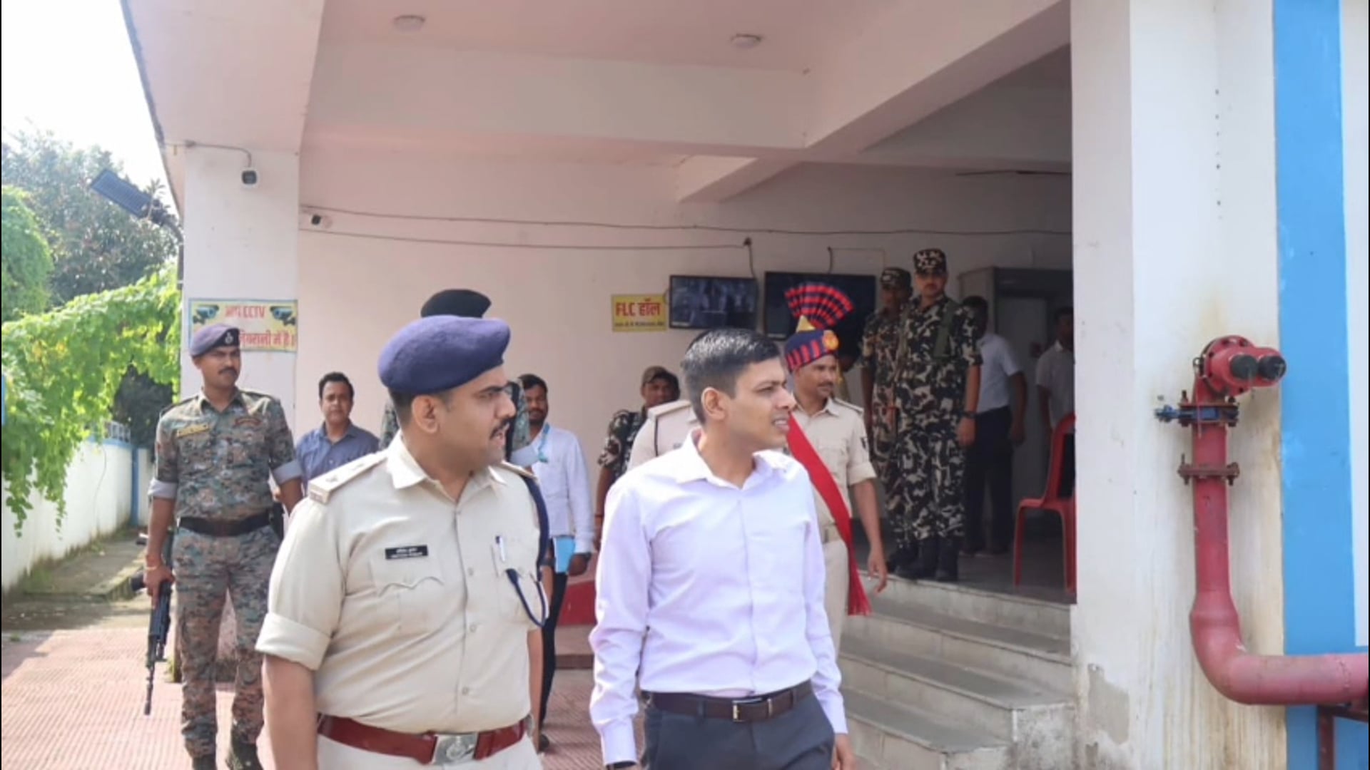 ईवीएम वेयरहाउस की सुरक्षा पर डीएम-एसपी की पैनी नजर, लापरवाही पर सख्त हिदायत
