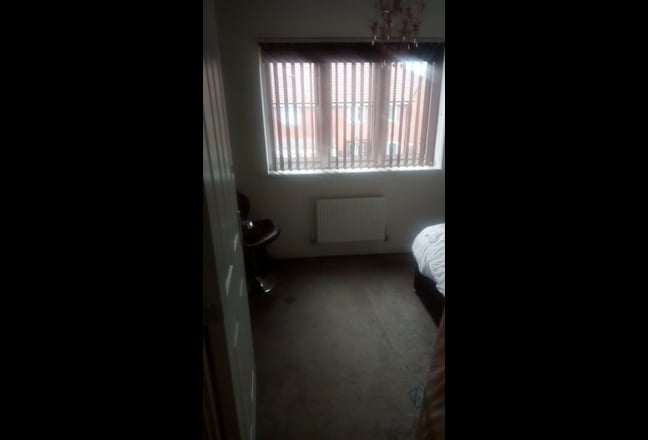 Double Room next to GWH - All Bills INCL Main Photo
