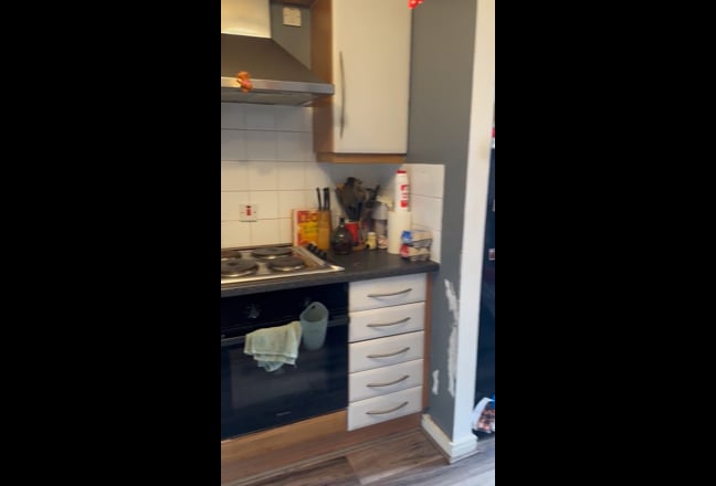 Flatmate wanted for 3 Bed Flat Share! Main Photo