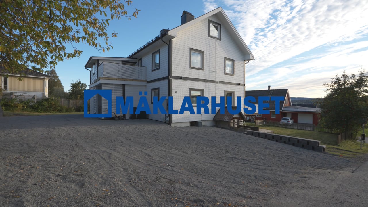 8 rum Villa på Lindbyvägen 8 Centralt Örnsköldsviks kommun - video