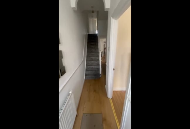 Large Double Room  Main Photo