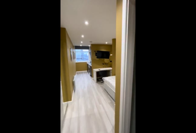 Video 1: 