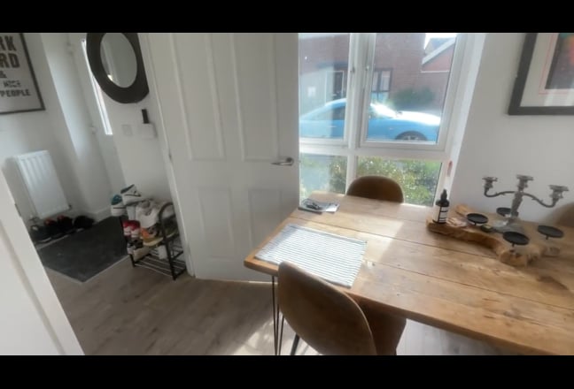 2 x Double room available - Large House Main Photo