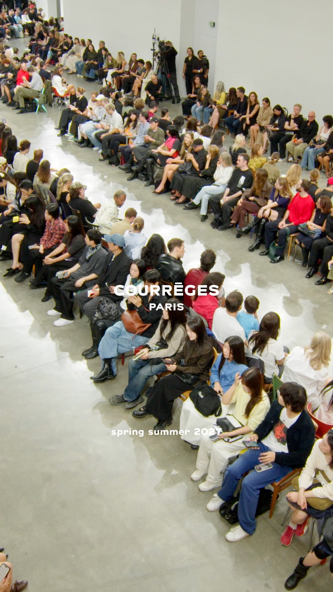 Courrèges (クレージュ) Official Website | Luxury Ready-to-wear
