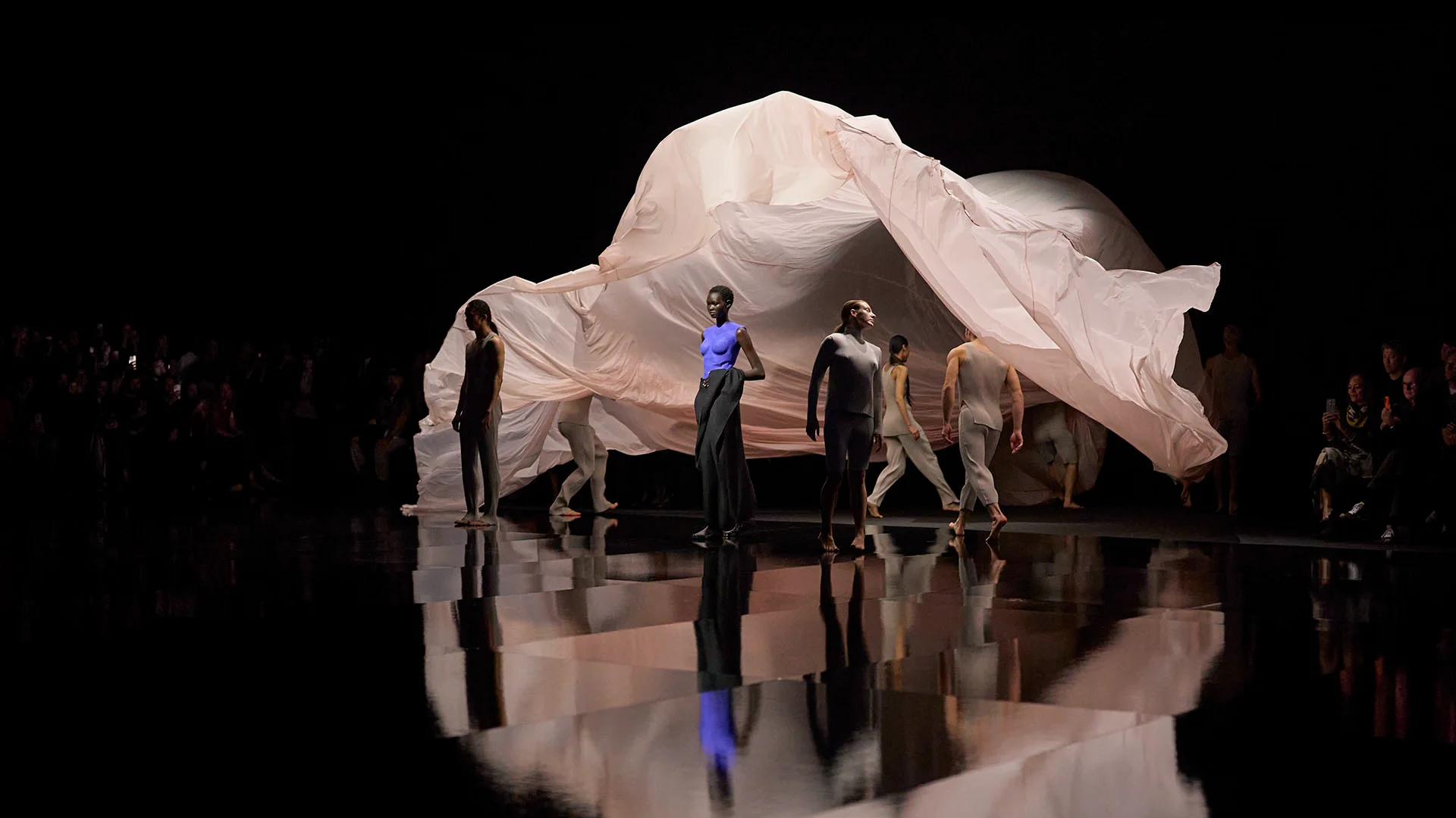 SPRING SUMMER 2027 COLLECTION – ISSEY MIYAKE EU