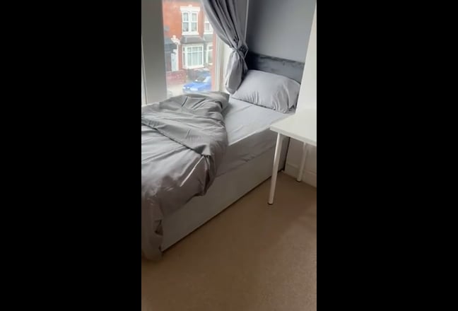 Master Room Available - Bills Included Main Photo