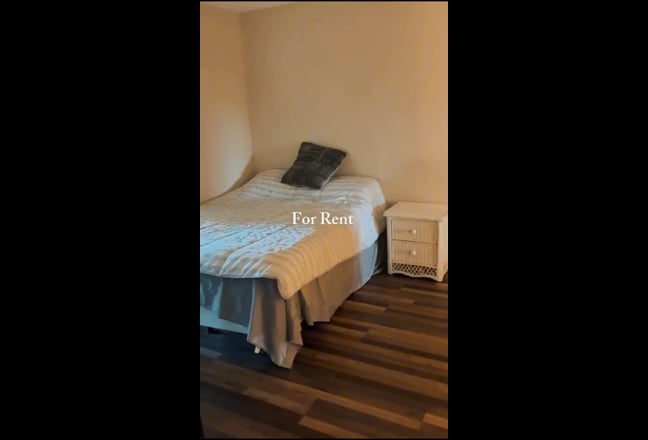 2 Furnished Rooms | Master Ensuite, Pool & Tennis Main Photo