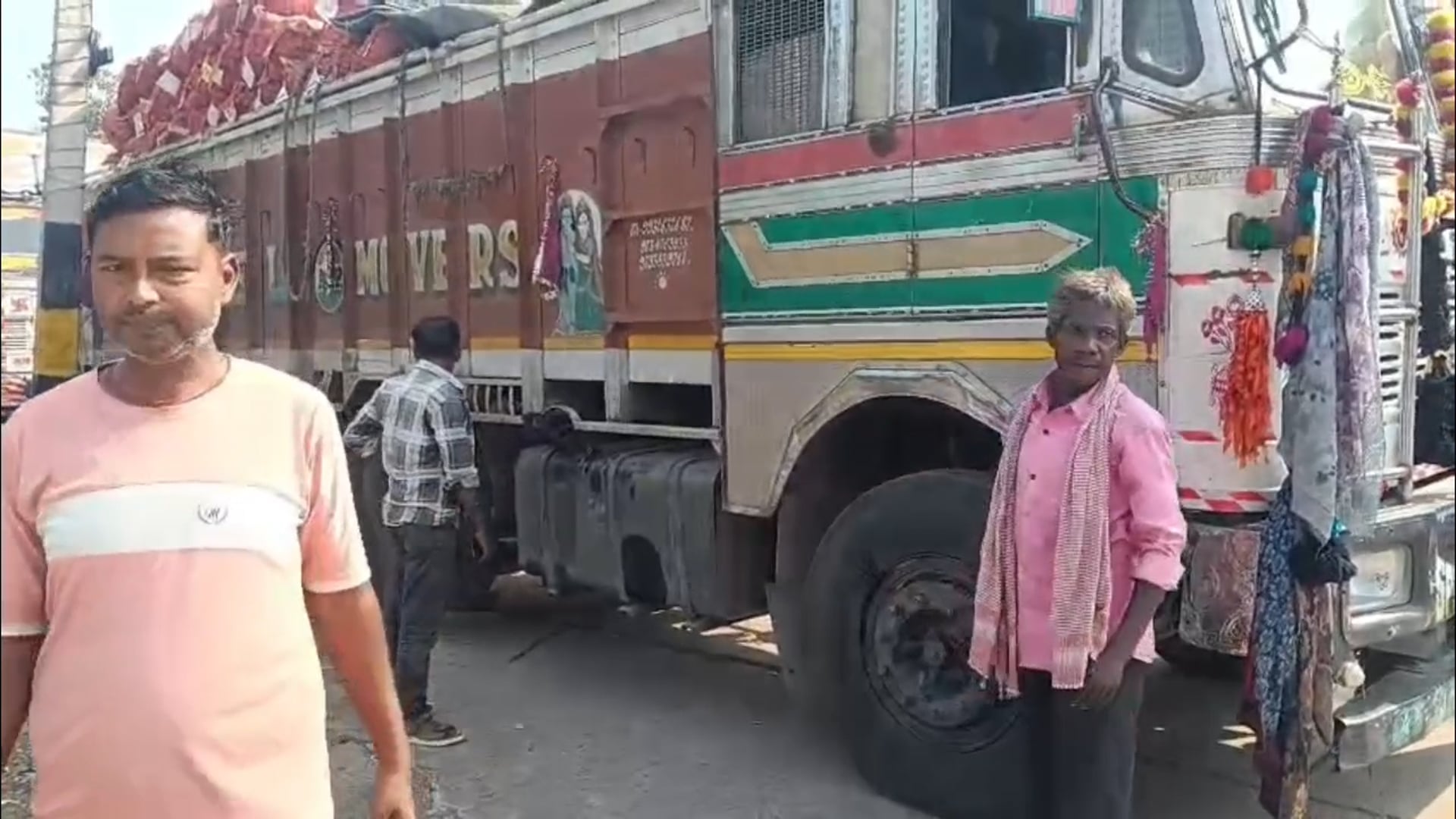 अमरपुर में चोरों का अजब गजब कारनामा, आलू लदे ट्रक से डेढ़ सौ लीटर डीजल चोरी