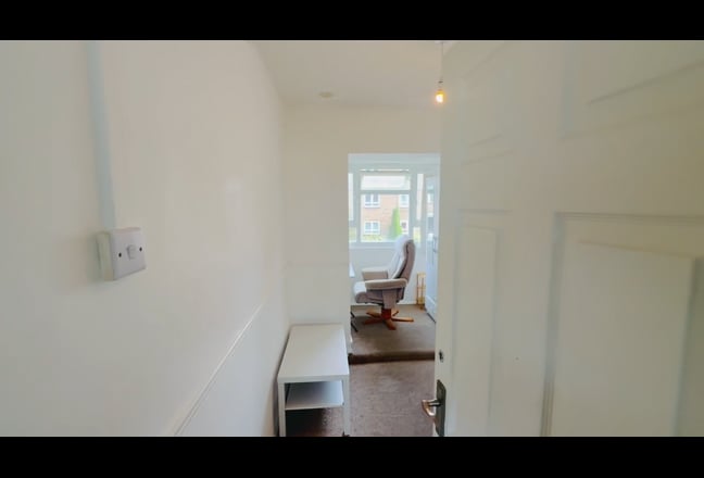 A Spacious Single Room for Rent in East ham Main Photo