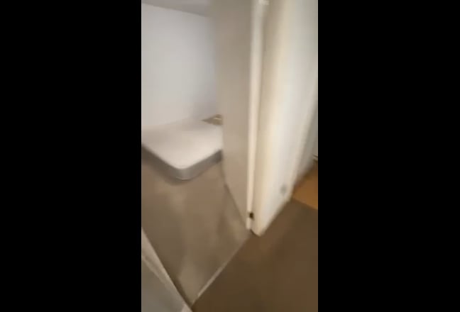 Room for couple or 2 Girls Main Photo