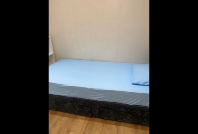    Room   available  for  female preferably Main Photo