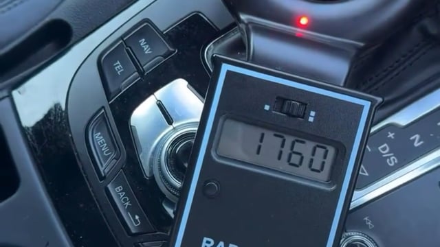 4 - ✨ Regardez ça !!! Notre harmoniseur CEM (Champs Electro Magnétiques) en action dans une voiture !