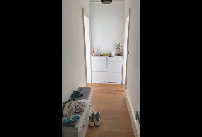 1 room with private bathroom in Bayswater  Main Photo