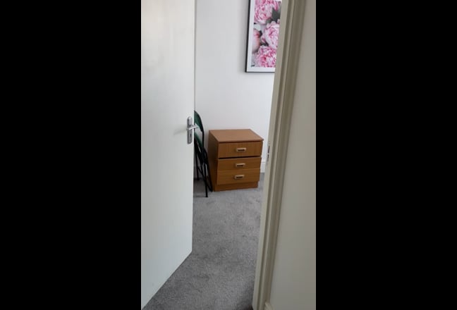 Rooms in shared house in Plymouth Main Photo
