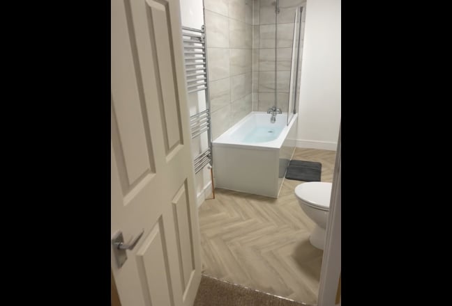 Executive Ensuites with Baths 1min walk  Hospital Main Photo
