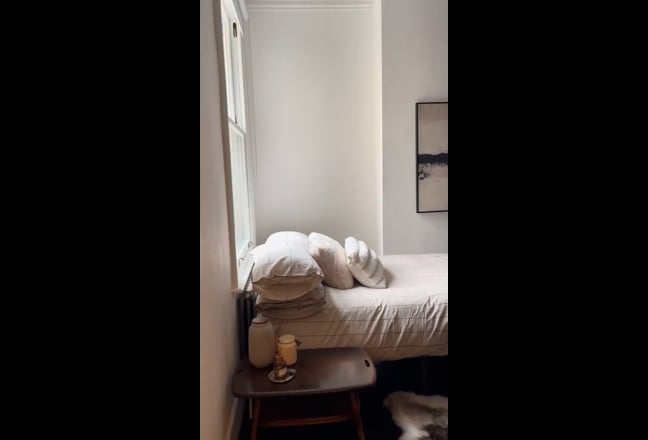 Video 1: Large lounge with lots of natural light