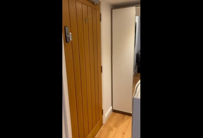 Video 1: Kitchen