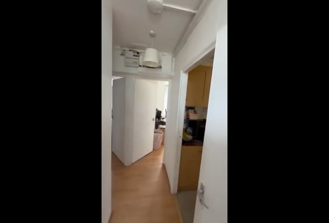 Furnished double room in 2b flat  Main Photo