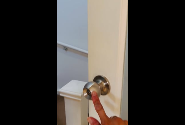 Video 1: Spacious Loft ensuite with Private bathroom 