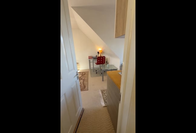 Large self contained double room Main Photo
