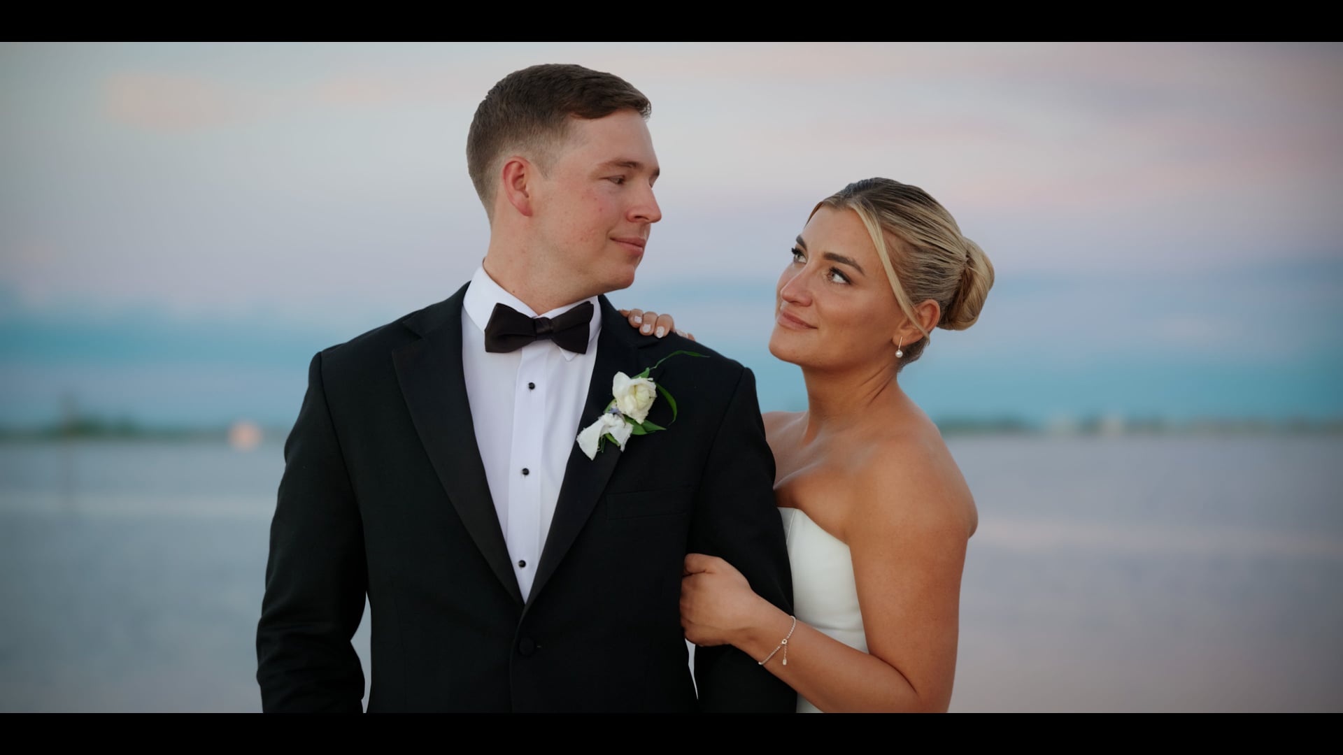 Stephanie + Adam | Rumson Country Club River House | Rumson, NJ