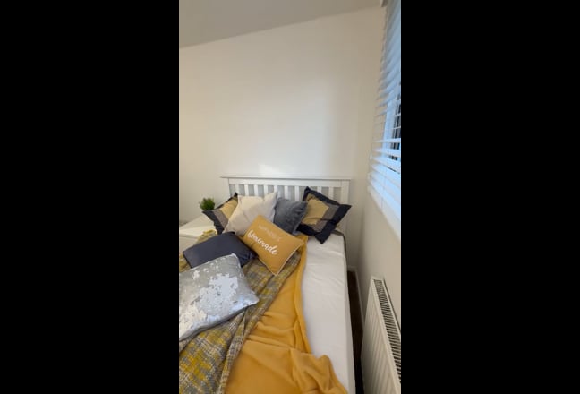 Friendly, Social House Share    Main Photo