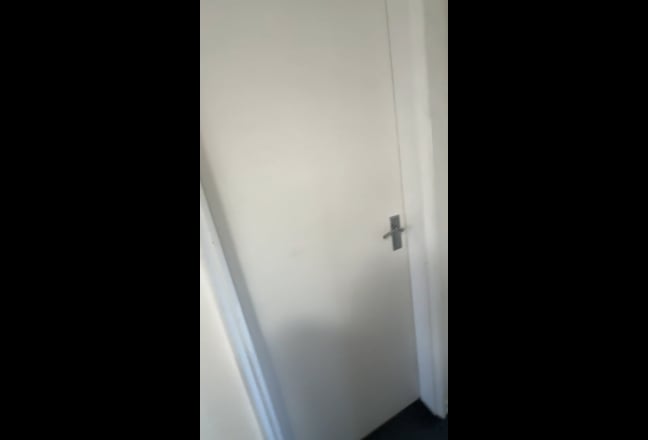 Double & Single rooms in a comfortable house Main Photo