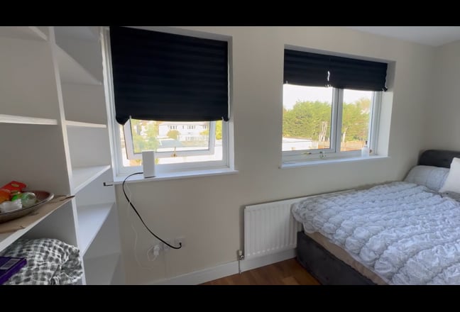 Bright & Spacious Double Room Main Photo