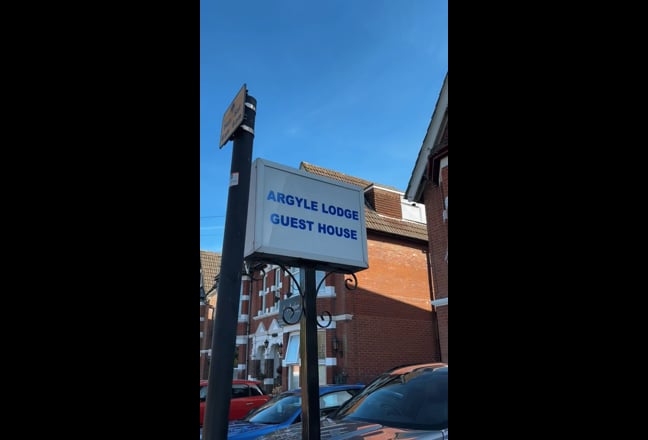 Luxury En-Suite Rooms | Bills Included | Central Main Photo