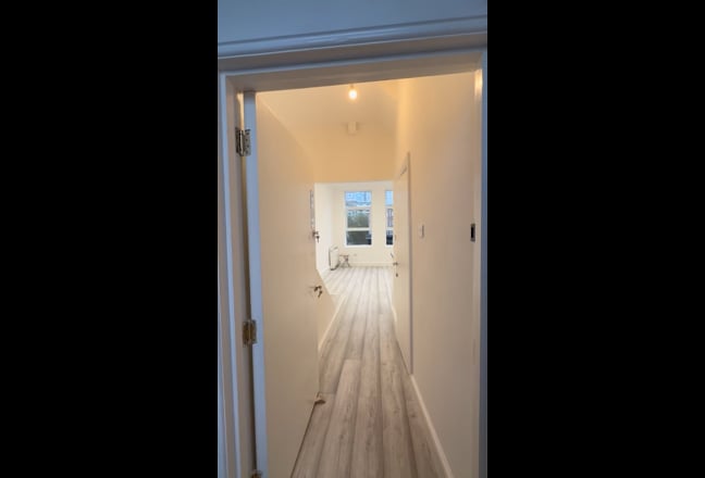 Modern Studio Flat - Commercial Road E1 Main Photo