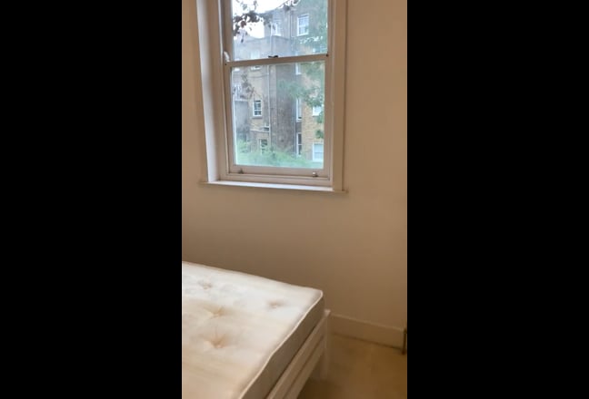 Delightful One Bed Flat In Prime Location Main Photo