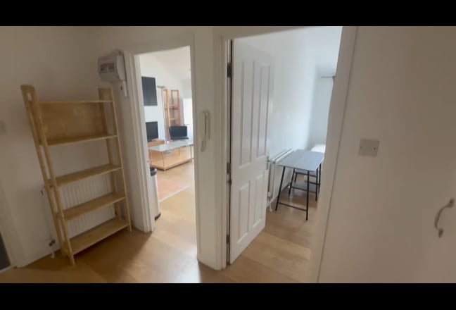 Video 1: 