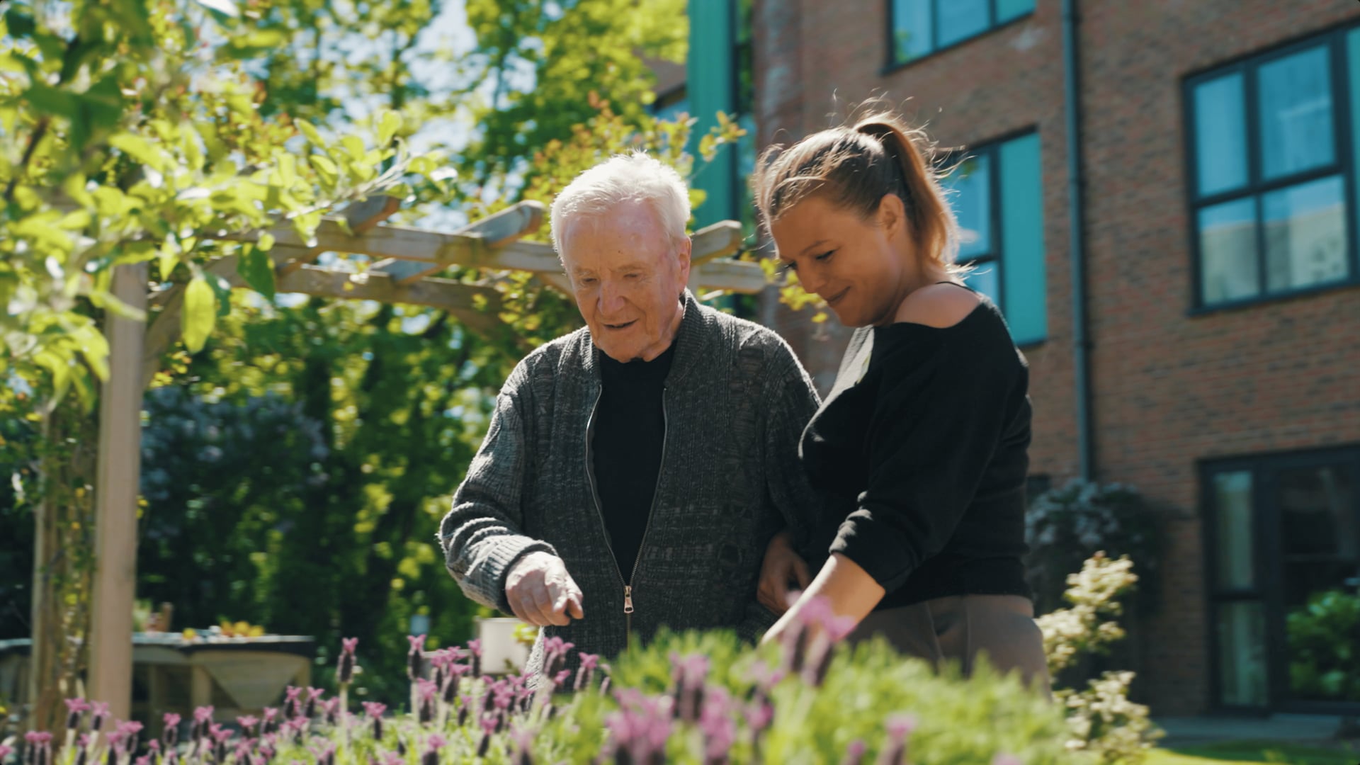 Experience Life at Alston House Care Home