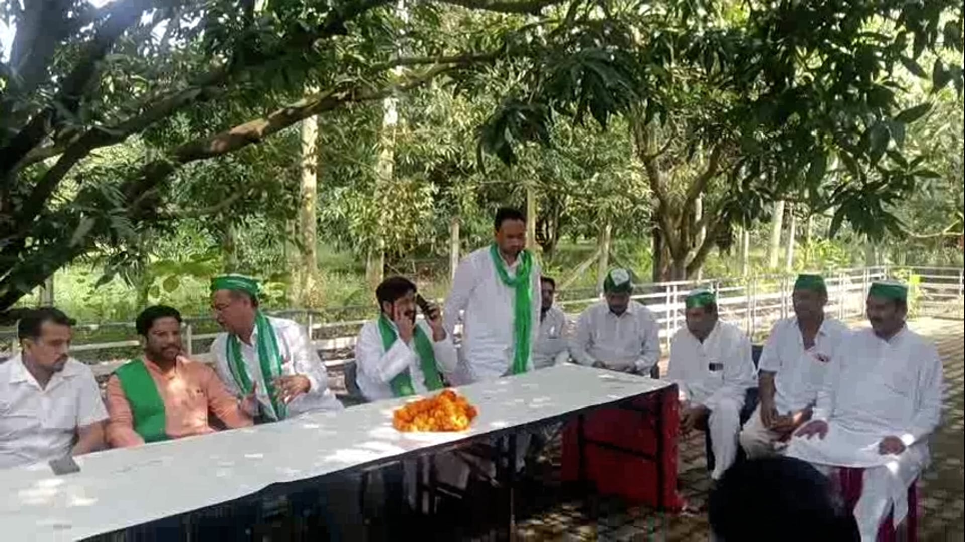 बंदरजूड़! पीड़ित किसान फकरे आलम ने की प्रेस कॉन्फ्रेंस! दो किसान गुट एक साथ मैदान में!