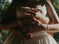 Leslie +Brisa_ Private Yard Woodinville