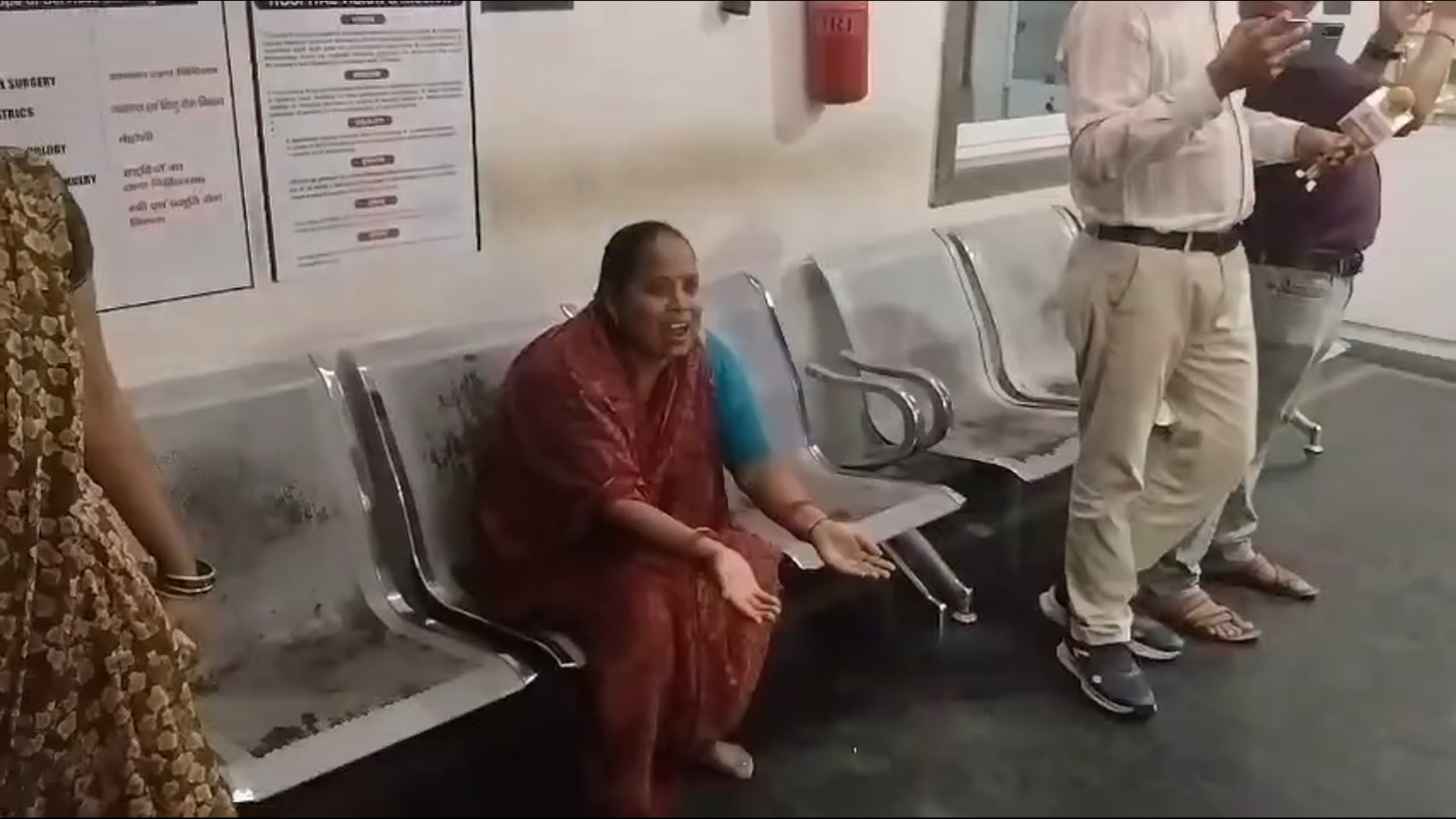 6 माह के बच्चे की मौत के बाद परिजनों के आरोप-प्रत्यारोप, अस्पताल संचालक के बयान पर उठे सवाल@022jaiswalraju 