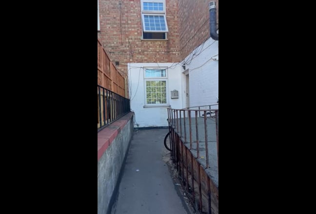 Neasden Lane - Double Single Use Main Photo