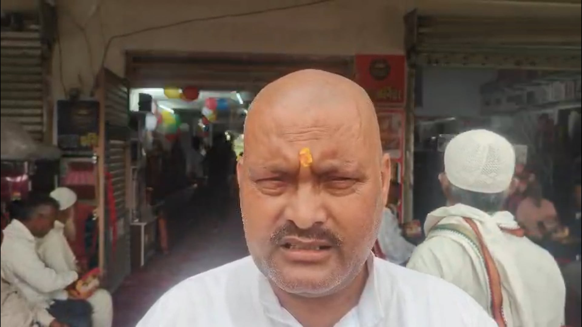 गांडेय प्रखंड के दासडीह में भारत फर्नीचर का उद्घाटन 