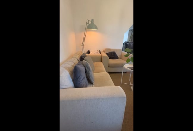 Double room in 2 bedroom terrace house (NR2)   Main Photo