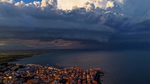 Supercel·lula davant la Platja de l'Escala