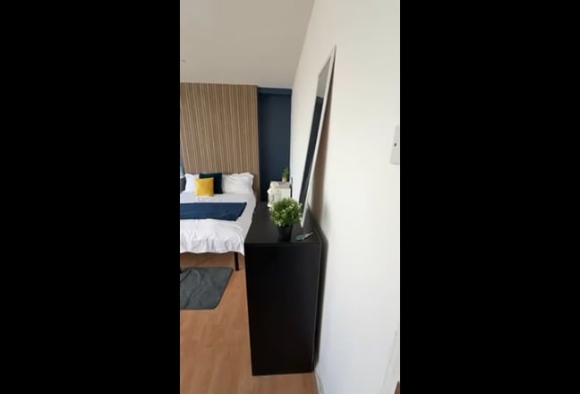 Video 1: 