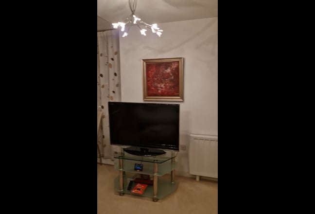 Video 1: Bedroom to let