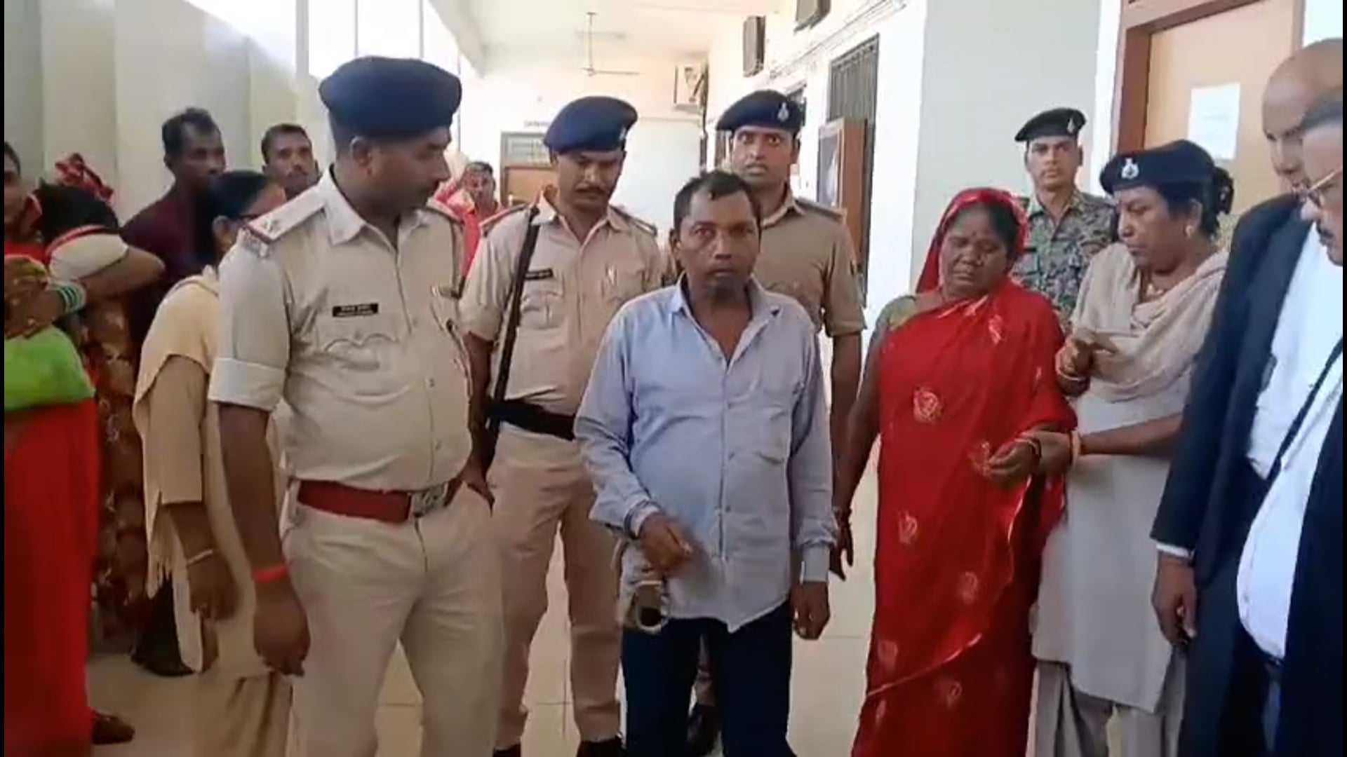 दहेज हत्या के मामले में अदालत का बड़ा फैसला! सास ससुर को कठोर कारावास की सजा।