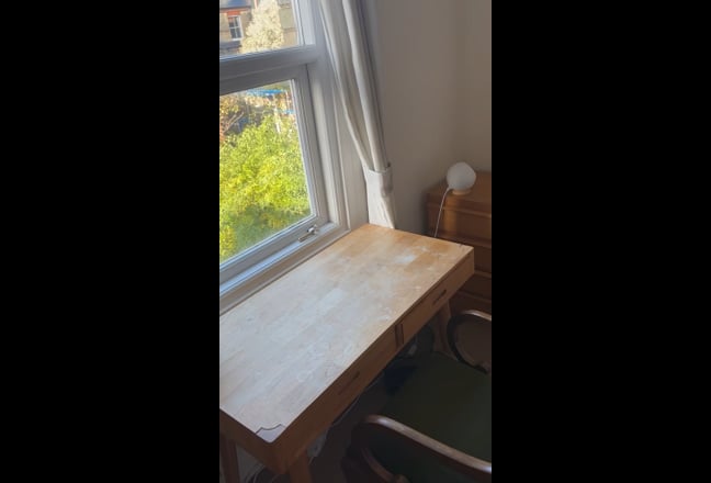 Video 1: Double room overlooking back garden