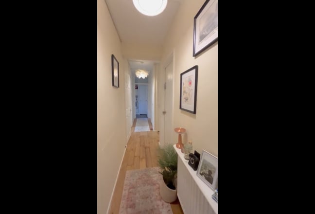Lovely room next to Royal Oak station! (16Cliff) Main Photo