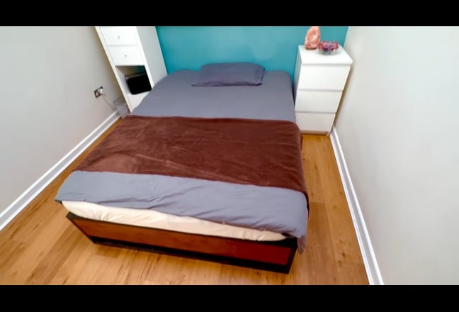 Stylish 2 room suite - Bedroom + lounge BILLS INC Main Photo