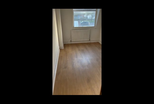 *** One Week Free Offer*** Room 5Mins from Tube Main Photo